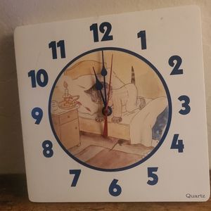 Retro Hummel wooden quartz clock.